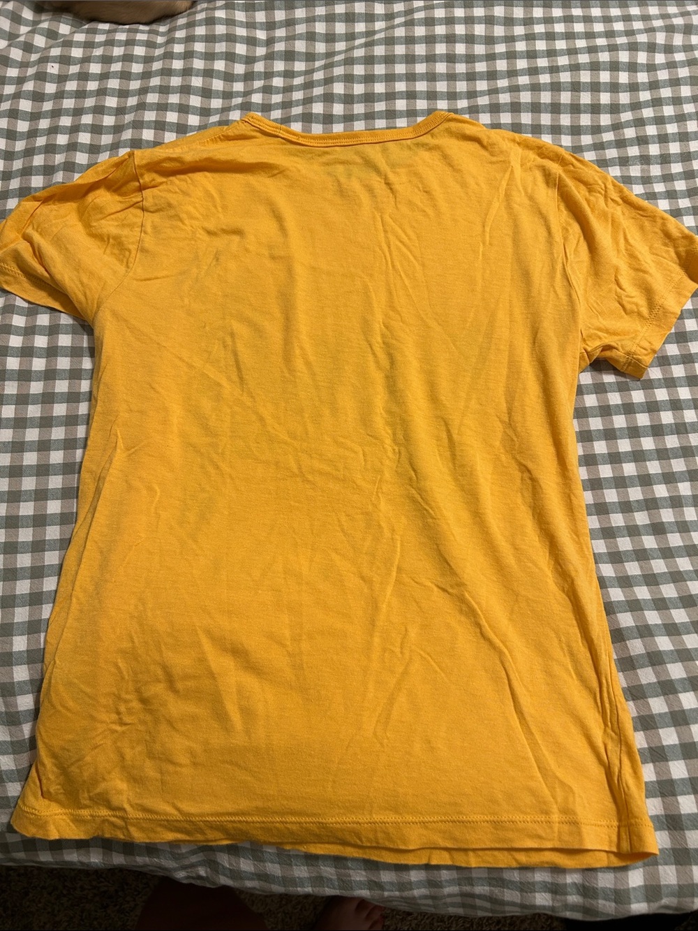 The North Face Women’s Yellow Graphic 'Never Stop Exploring' Tee - Picture 3 of 3